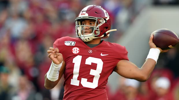 Tua Tagovailoa left-handed